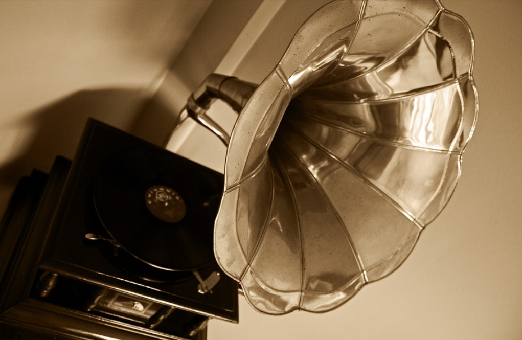 Classic turntable brings good old memories